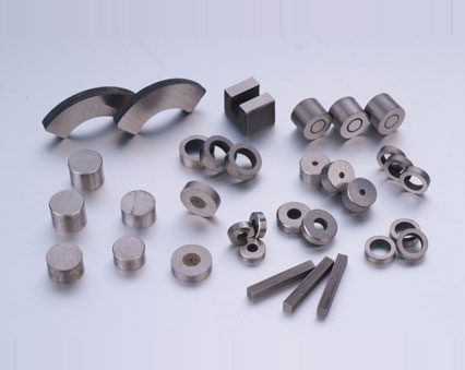 Materiales magnéticos permanentes de aluminio, níquel y cobalto